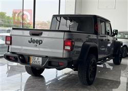 جيب جلاديتور